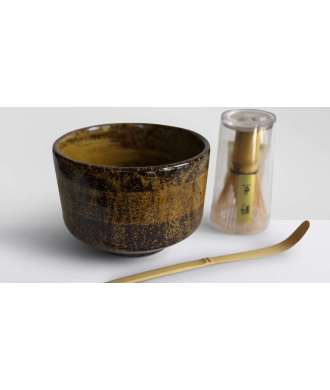 Set Matcha – Tazza Ocra,  Frusta e Cucchiaio 2 — Decorazione Luxury | Maison Imperiale